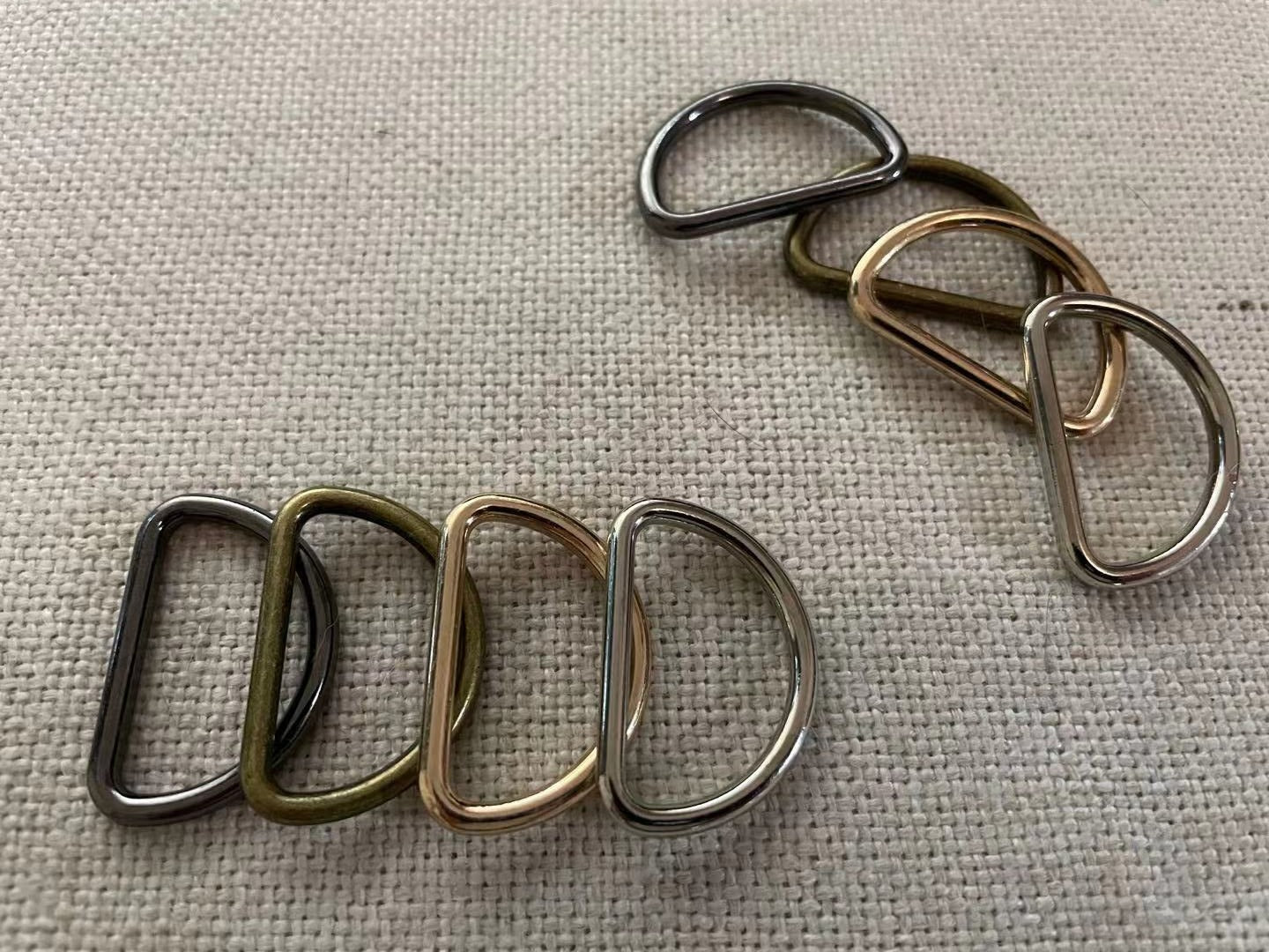 50 x 1'' (25mm) mid weight solid metal D ring, 4 finished color